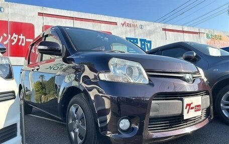 Toyota Sienta I, 2012 год, 748 000 рублей, 3 фотография