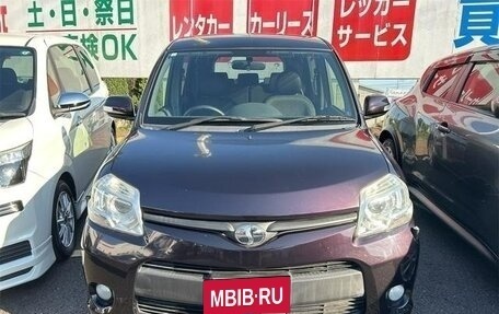 Toyota Sienta I, 2012 год, 748 000 рублей, 7 фотография