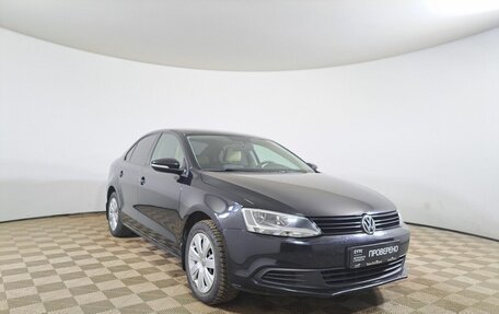 Volkswagen Jetta VI, 2013 год, 969 000 рублей, 3 фотография