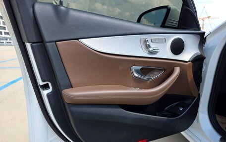 Mercedes-Benz E-Класс, 2021 год, 3 162 000 рублей, 13 фотография