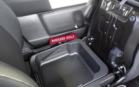 Suzuki Xbee I, 2022 год, 1 800 000 рублей, 32 фотография