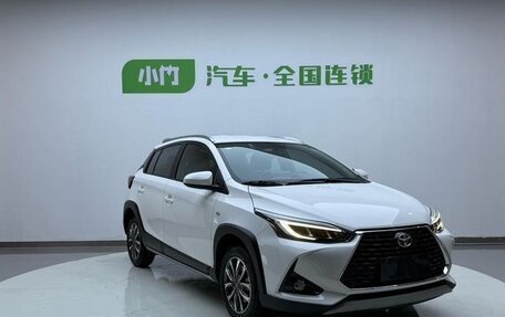 Toyota Yaris XP150 рестайлинг, 2021 год, 1 380 777 рублей, 2 фотография