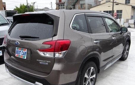 Subaru Forester, 2022 год, 2 300 000 рублей, 5 фотография