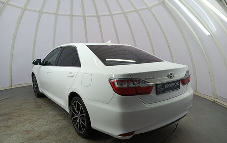 Toyota Camry, 2017 год, 2 170 000 рублей, 8 фотография