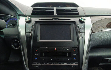 Toyota Camry, 2017 год, 2 170 000 рублей, 18 фотография