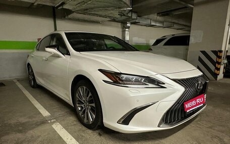 Lexus ES VII, 2019 год, 3 600 000 рублей, 2 фотография