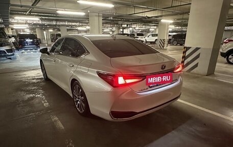 Lexus ES VII, 2019 год, 3 600 000 рублей, 7 фотография