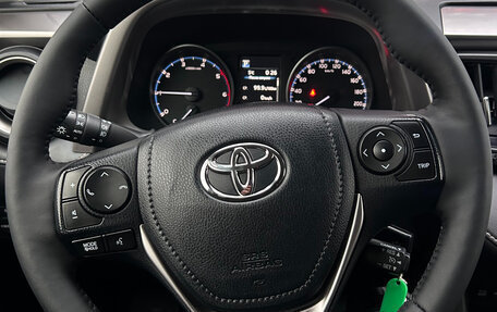 Toyota RAV4, 2015 год, 2 550 000 рублей, 14 фотография
