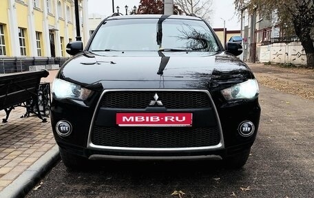 Mitsubishi Outlander III рестайлинг 3, 2012 год, 1 170 000 рублей, 1 фотография