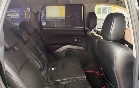 Mitsubishi Outlander III рестайлинг 3, 2012 год, 1 170 000 рублей, 10 фотография