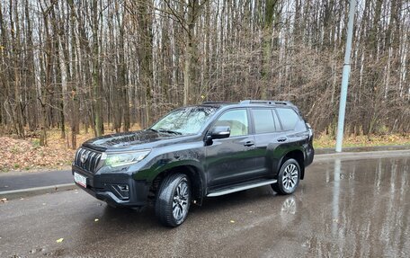 Toyota Land Cruiser Prado 150 рестайлинг 2, 2021 год, 6 500 000 рублей, 3 фотография