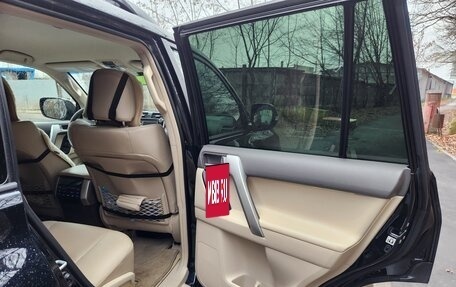 Toyota Land Cruiser Prado 150 рестайлинг 2, 2021 год, 6 500 000 рублей, 9 фотография