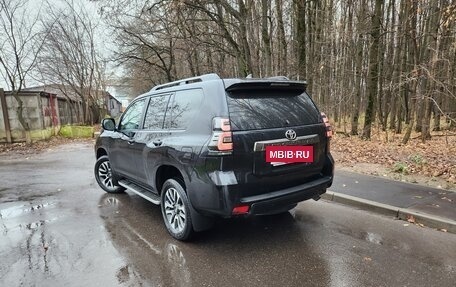 Toyota Land Cruiser Prado 150 рестайлинг 2, 2021 год, 6 500 000 рублей, 5 фотография