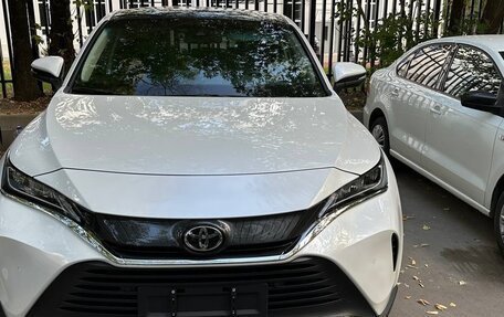 Toyota Harrier, 2022 год, 3 999 000 рублей, 3 фотография