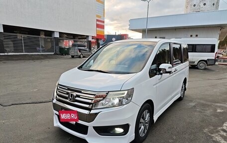 Honda Stepwgn IV, 2014 год, 1 950 000 рублей, 2 фотография