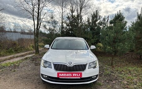 Skoda Superb III рестайлинг, 2013 год, 1 280 000 рублей, 3 фотография