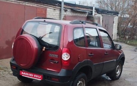 Chevrolet Niva I рестайлинг, 2010 год, 550 000 рублей, 2 фотография