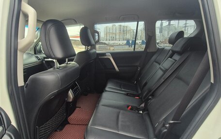 Toyota Land Cruiser Prado 150 рестайлинг 2, 2019 год, 5 500 000 рублей, 5 фотография