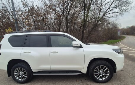 Toyota Land Cruiser Prado 150 рестайлинг 2, 2019 год, 5 500 000 рублей, 15 фотография