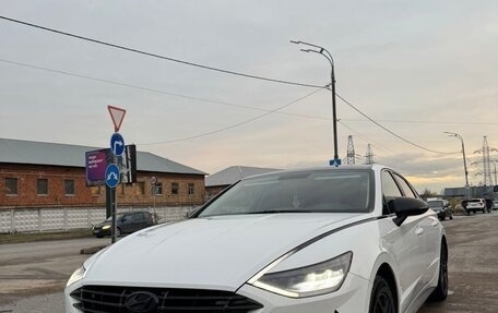 Hyundai Sonata VIII, 2021 год, 2 100 000 рублей, 3 фотография