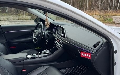 Hyundai Sonata VIII, 2021 год, 2 100 000 рублей, 10 фотография