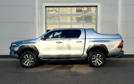 Toyota Hilux VIII, 2015 год, 2 415 000 рублей, 2 фотография