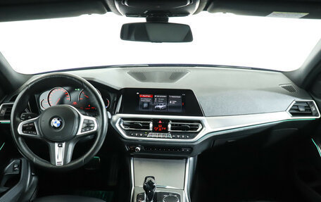 BMW 3 серия, 2020 год, 3 870 000 рублей, 12 фотография