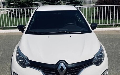 Renault Kaptur I рестайлинг, 2018 год, 980 000 рублей, 2 фотография