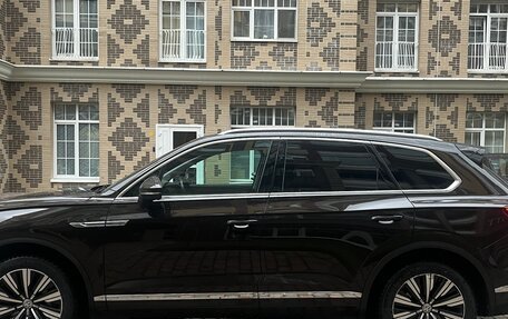 Volkswagen Touareg III, 2020 год, 4 700 000 рублей, 6 фотография