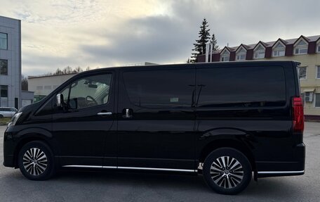 Toyota HiAce H300, 2021 год, 6 580 000 рублей, 5 фотография