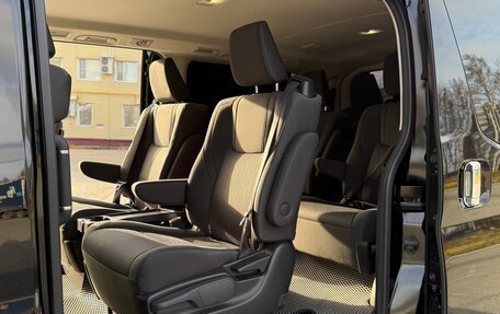 Toyota HiAce H300, 2021 год, 6 580 000 рублей, 8 фотография