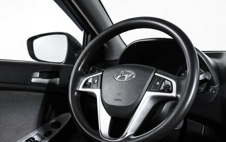 Hyundai Solaris II рестайлинг, 2013 год, 897 000 рублей, 13 фотография