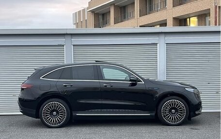 Mercedes-Benz EQC, 2022 год, 4 000 000 рублей, 7 фотография