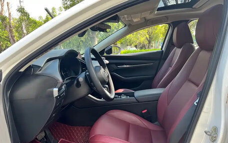 Mazda 3, 2022 год, 1 480 000 рублей, 8 фотография