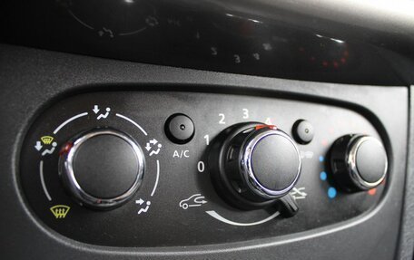 Renault Sandero II рестайлинг, 2020 год, 1 029 000 рублей, 12 фотография