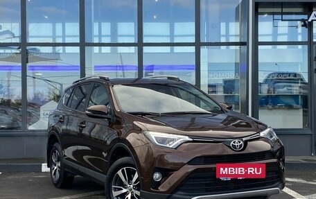 Toyota RAV4, 2018 год, 2 749 000 рублей, 3 фотография