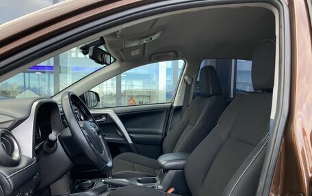 Toyota RAV4, 2018 год, 2 749 000 рублей, 24 фотография