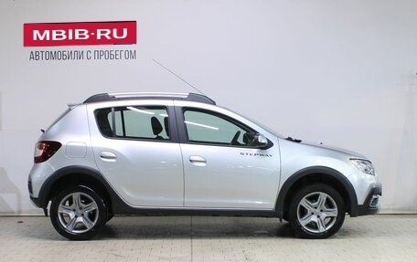 Renault Sandero II рестайлинг, 2021 год, 1 389 000 рублей, 6 фотография