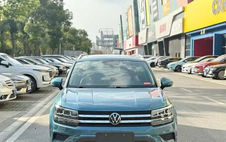 Volkswagen Tharu, 2021 год, 1 567 000 рублей, 2 фотография