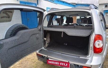 Chevrolet Niva I рестайлинг, 2018 год, 1 000 000 рублей, 5 фотография