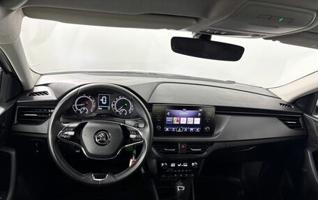 Skoda Rapid II, 2021 год, 1 799 000 рублей, 19 фотография