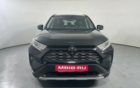 Toyota RAV4, 2022 год, 3 570 000 рублей, 2 фотография