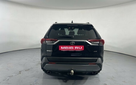 Toyota RAV4, 2022 год, 3 570 000 рублей, 6 фотография