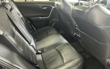 Toyota RAV4, 2022 год, 3 570 000 рублей, 10 фотография