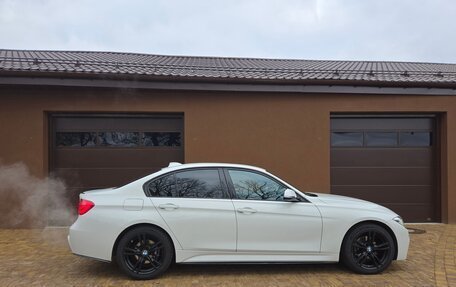 BMW 3 серия, 2018 год, 2 900 000 рублей, 3 фотография