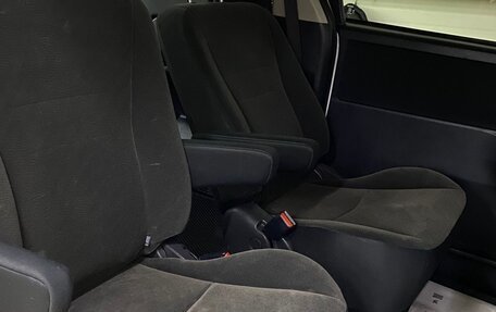 Toyota Noah III, 2011 год, 1 699 000 рублей, 11 фотография