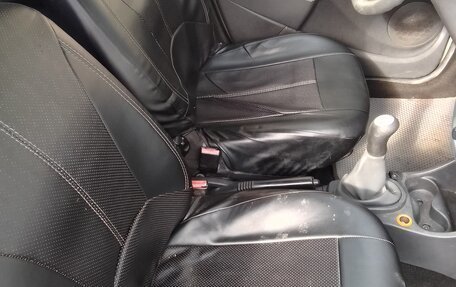 Renault Logan I, 2010 год, 300 000 рублей, 3 фотография