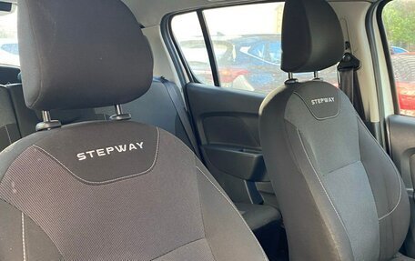 Renault Sandero II рестайлинг, 2019 год, 1 300 000 рублей, 5 фотография