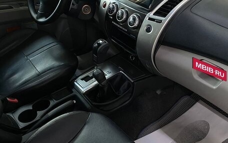 Mitsubishi Pajero Sport II рестайлинг, 2013 год, 1 899 000 рублей, 7 фотография