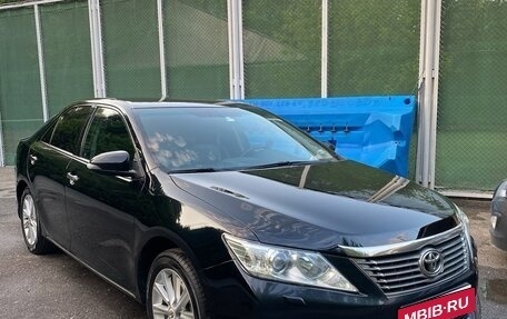 Toyota Camry, 2013 год, 1 700 000 рублей, 2 фотография